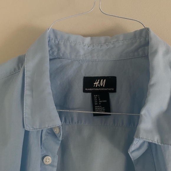 H&M blue button down shirt - Picture 3 of 4
